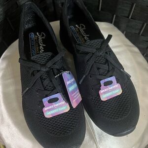 Skechers Women's Black Memory Foam Sneakers